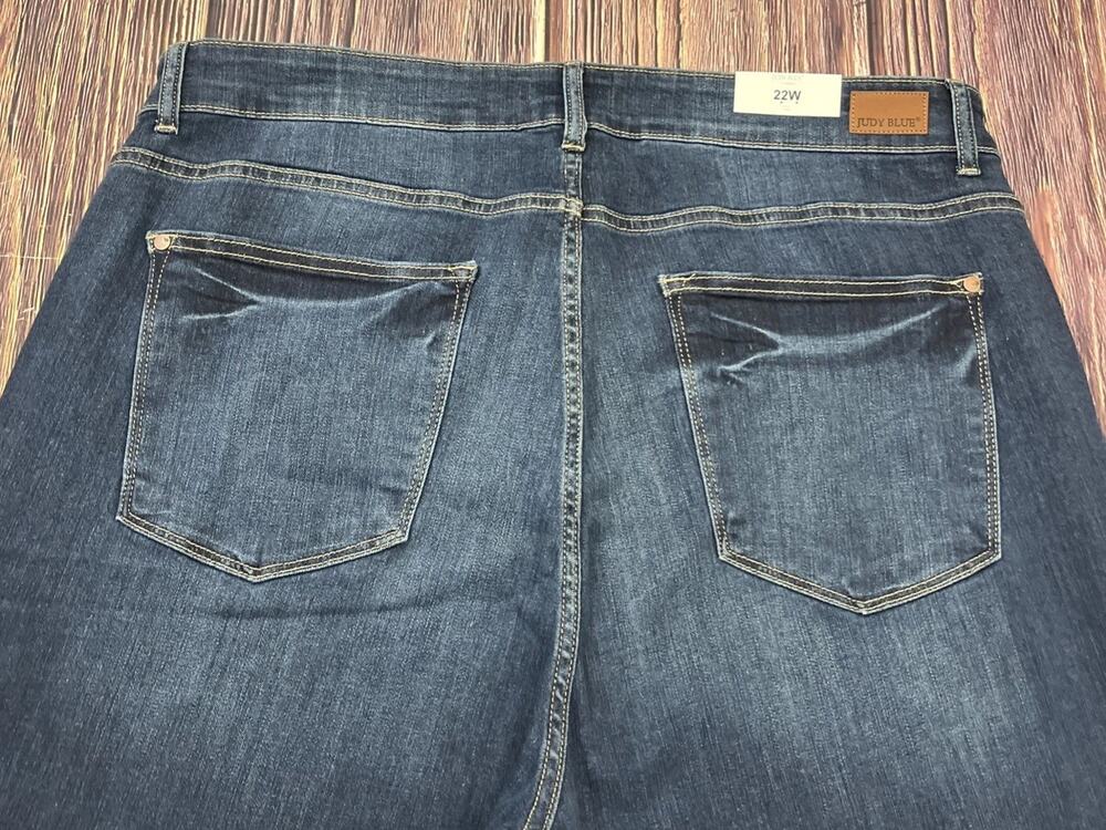 💋 NWT Judy Blue Relaxed Fit Distressed Jeans Women’s Plus Size 22W